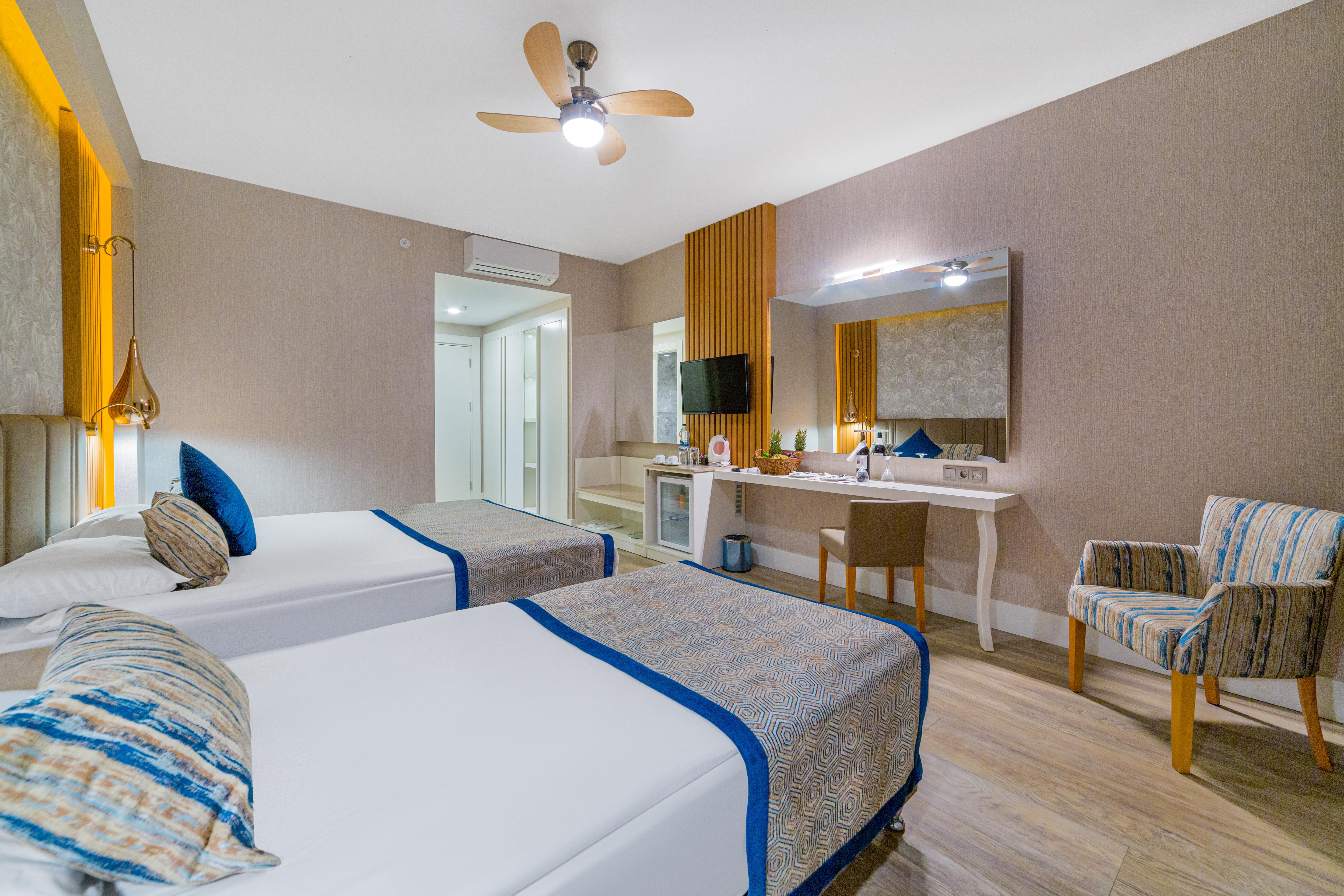 Justiniano Deluxe Resort Okurcalar Esterno foto