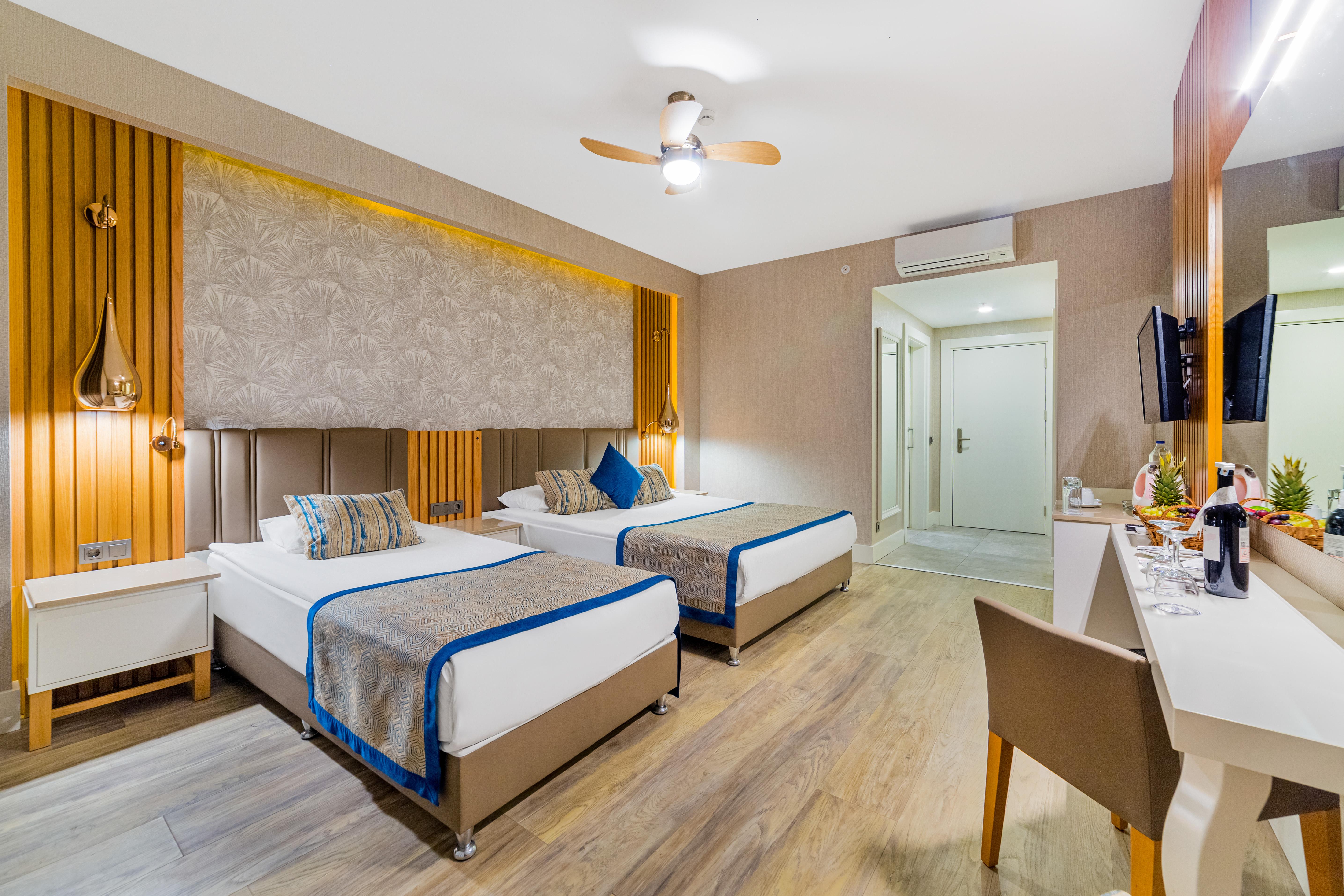 Justiniano Deluxe Resort Okurcalar Esterno foto