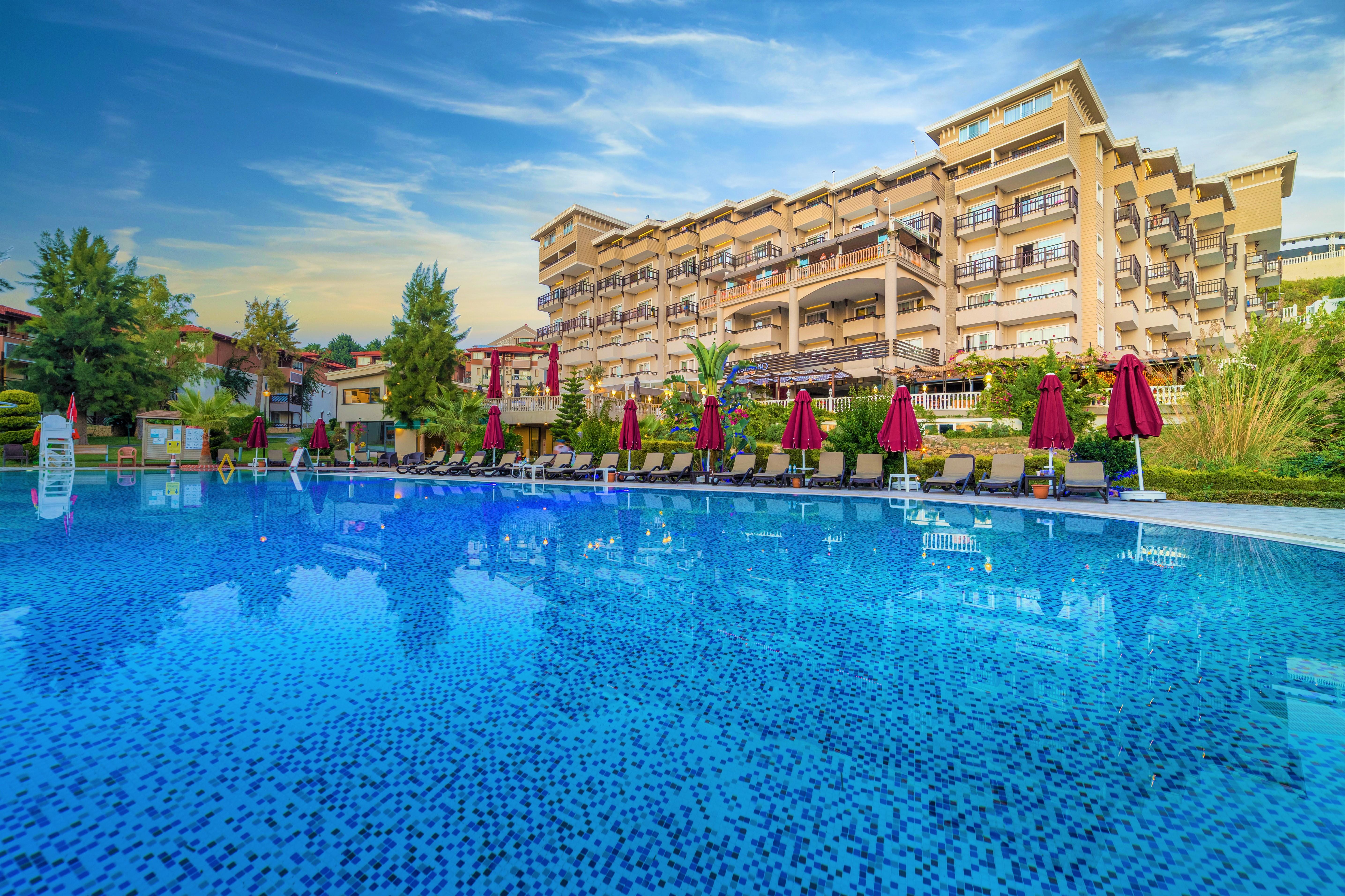 Justiniano Deluxe Resort Okurcalar Esterno foto