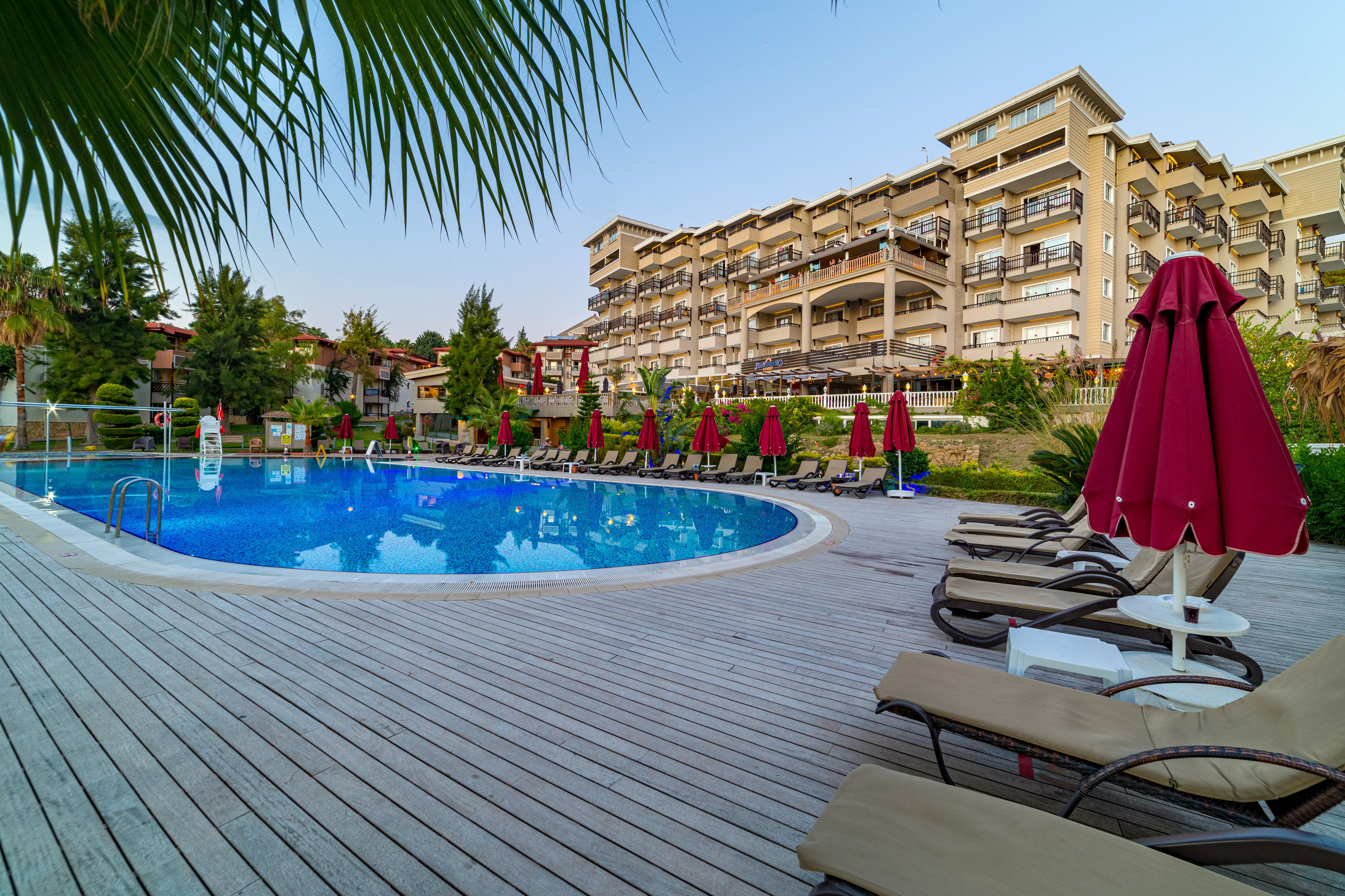 Justiniano Deluxe Resort Okurcalar Esterno foto